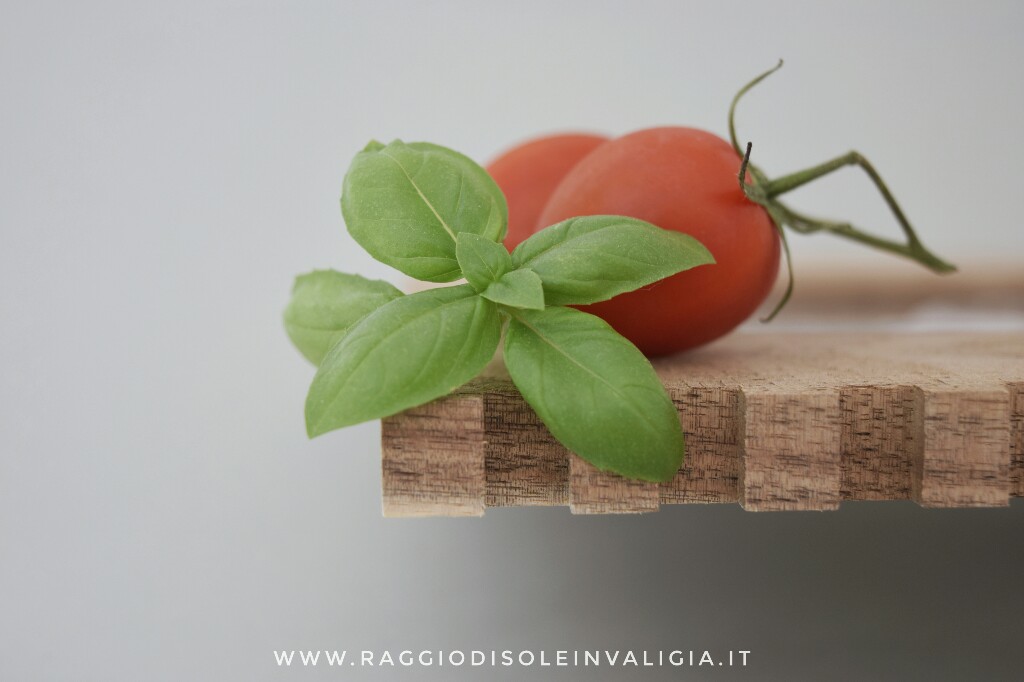 pomodori-basilico-foodphotography
