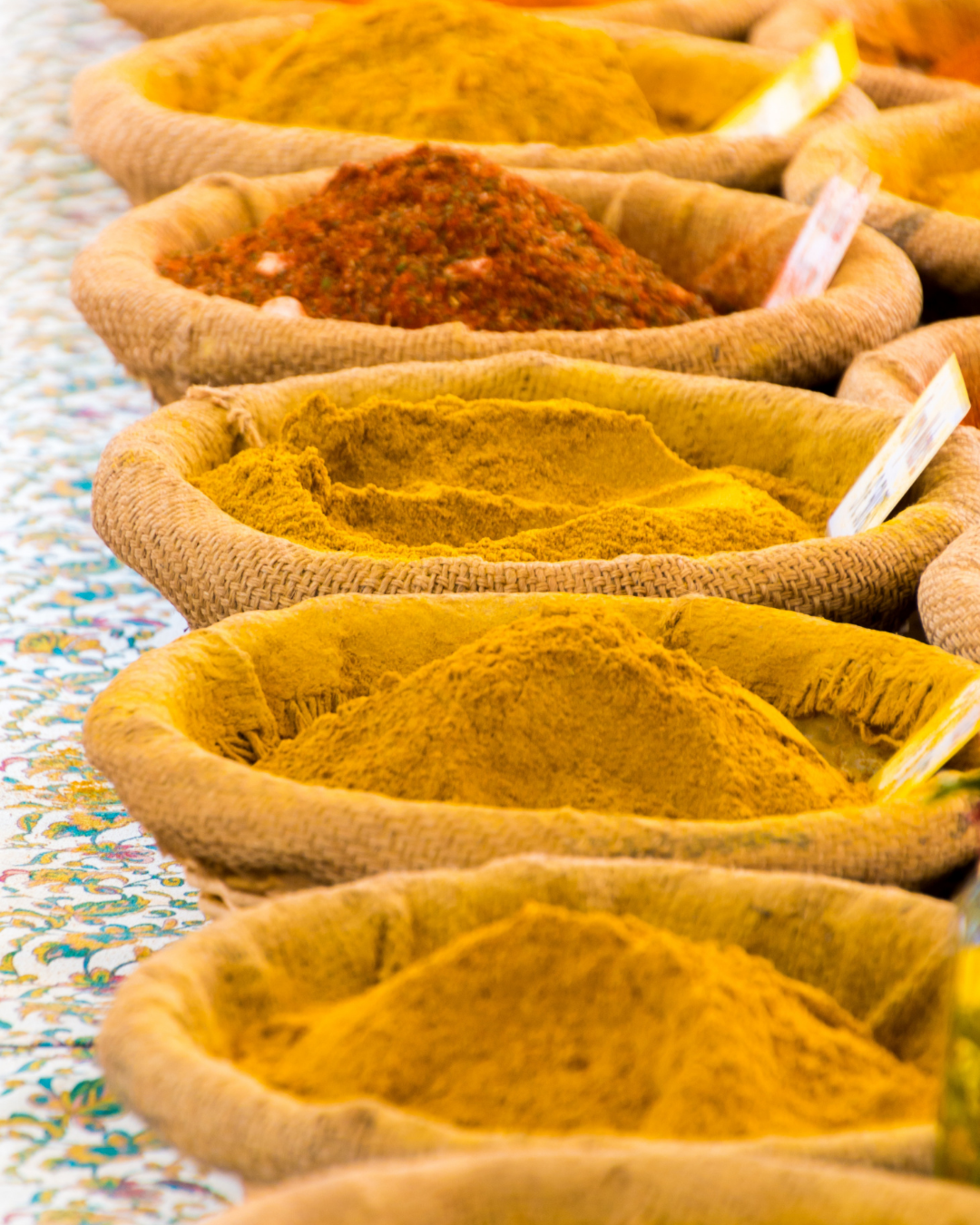 Cos'è il curry? Storia e curiosità sul mix di spezie indiane